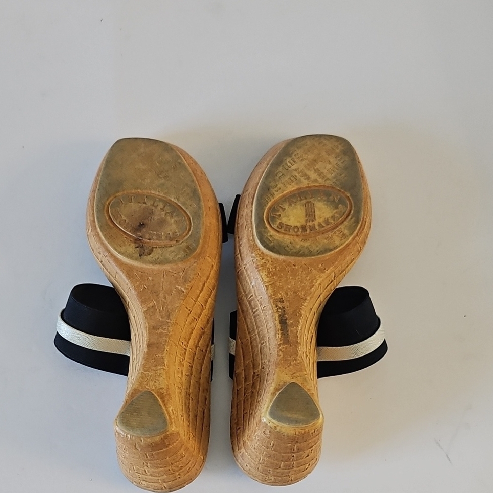 Italian Shoemakers Black and Silver Sandals with Minimalist Design - Picture 8 of 8